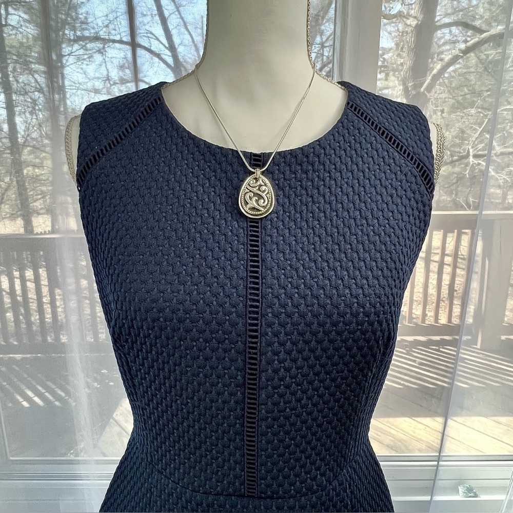 J.CREW Portfolio Dress Navy Blue Textured Sheath Size 6 - Picture 6 of 14